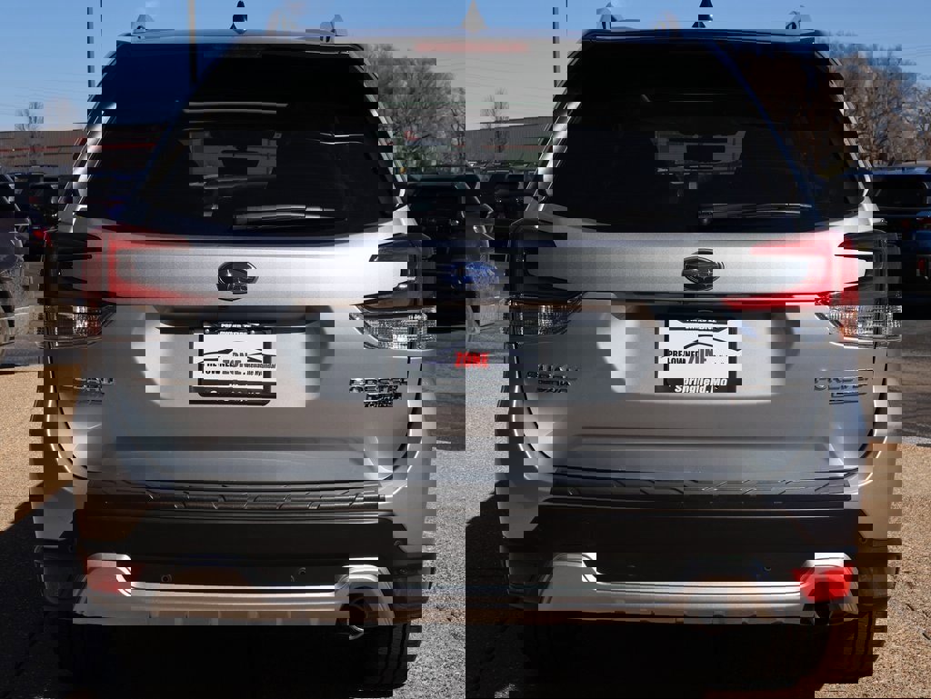 Used 2024 Subaru Forester Touring w/ Convenience Package image 5