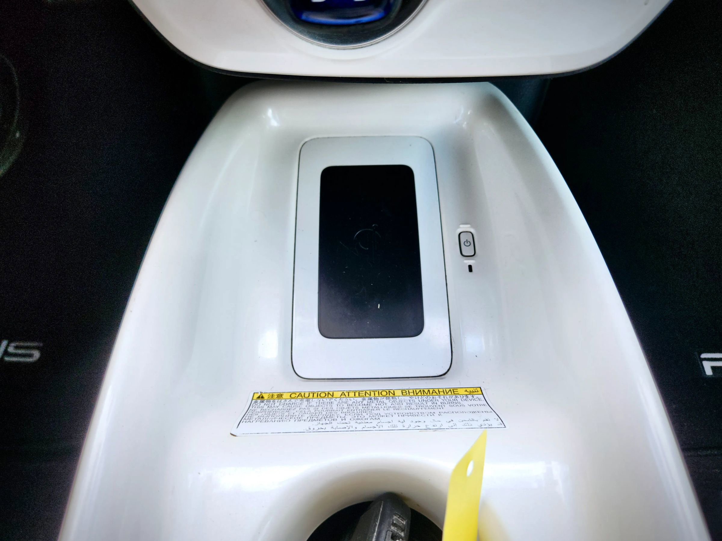 Used 2017 Toyota Prius Prime Advanced w/ Carpet Mat Package FWD image 34