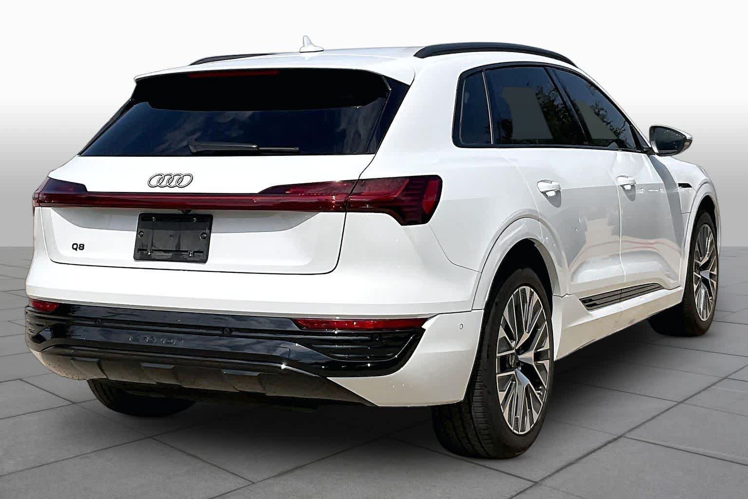 Used 2024 Audi Q8 e-tron Prestige w/ Prestige Package AWD/4WD image 12