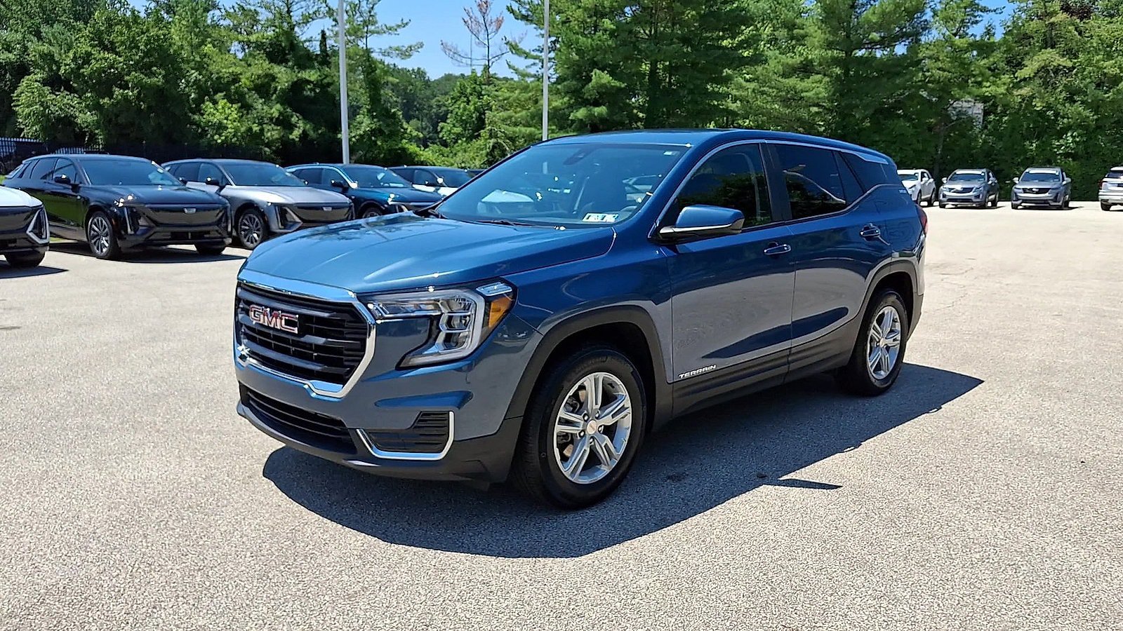Certified 2024 GMC Terrain SLE FWD image 4