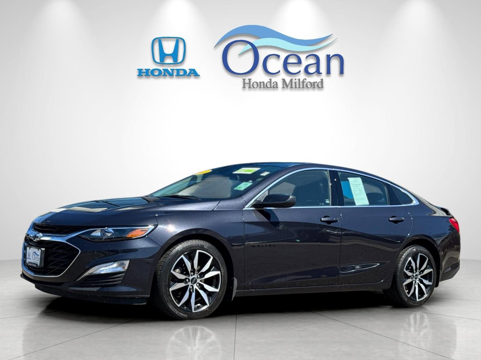Used 2023 Chevrolet Malibu RS w/ LPO, Floor Liner Package FWD image 7