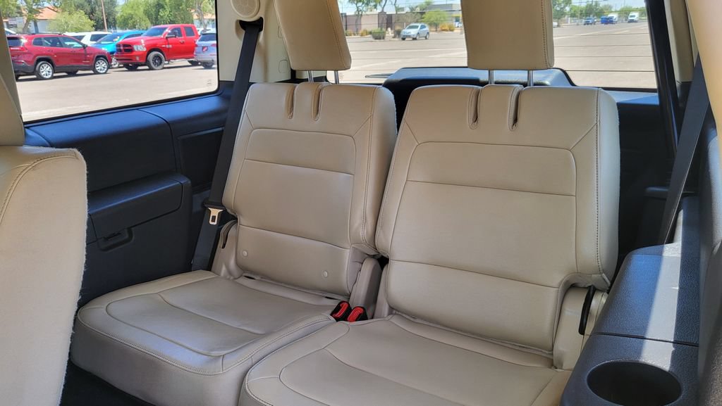 Used 2014 Ford Flex Limited w/ Equipment Group 303A AWD/4WD image 28