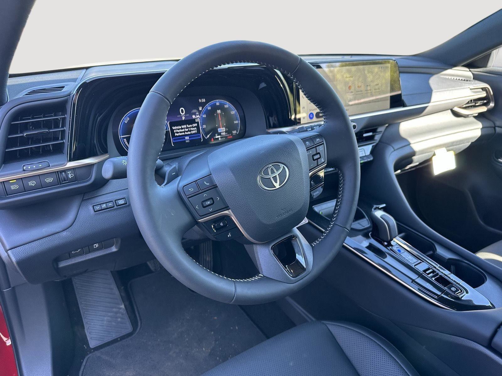 Certified 2025 Toyota Crown Signia image 11