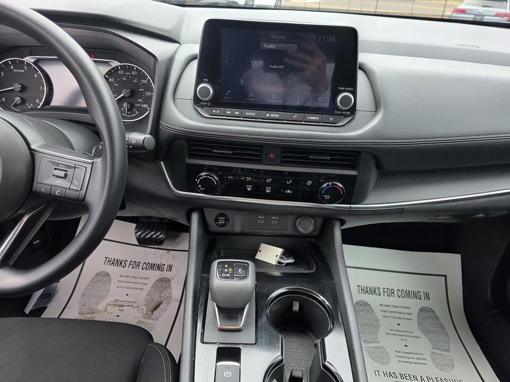 Used 2024 Nissan Rogue S image 26