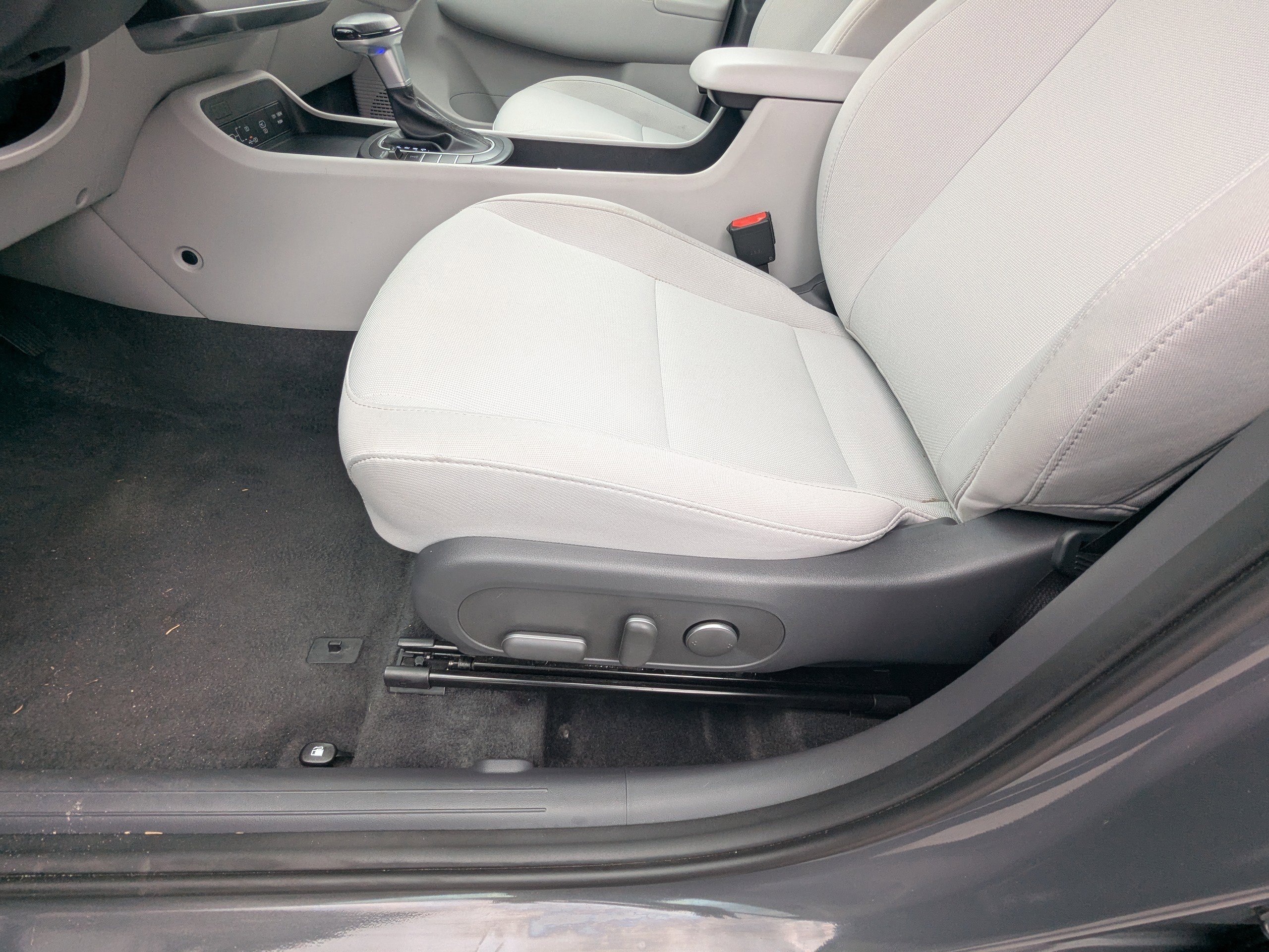 Used 2025 Hyundai Kona SEL image 16