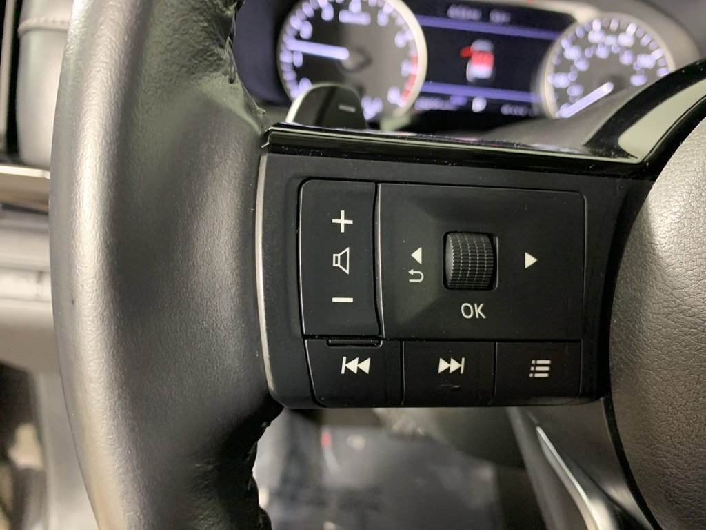 Used 2023 Nissan Pathfinder SV image 21