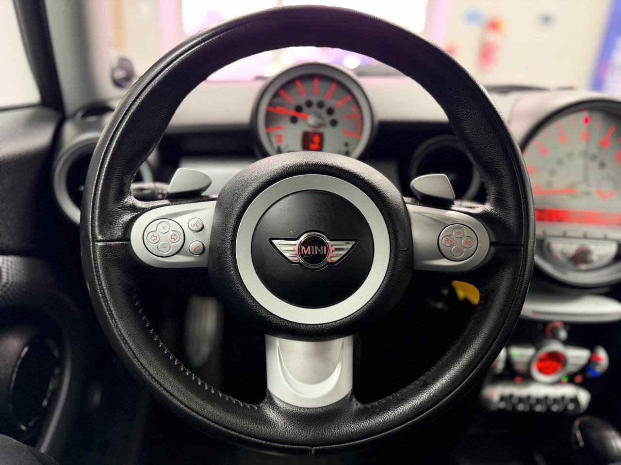 Used 2010 MINI Cooper S image 17