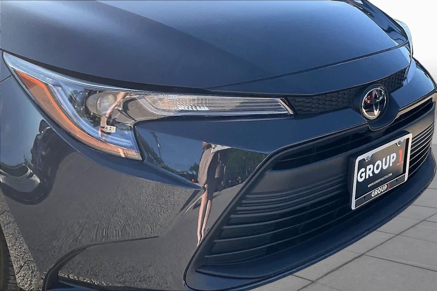 Used 2026 Toyota Corolla LE FWD image 29