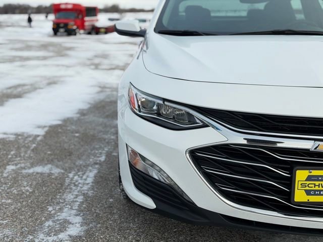 Used 2024 Chevrolet Malibu LT image 4