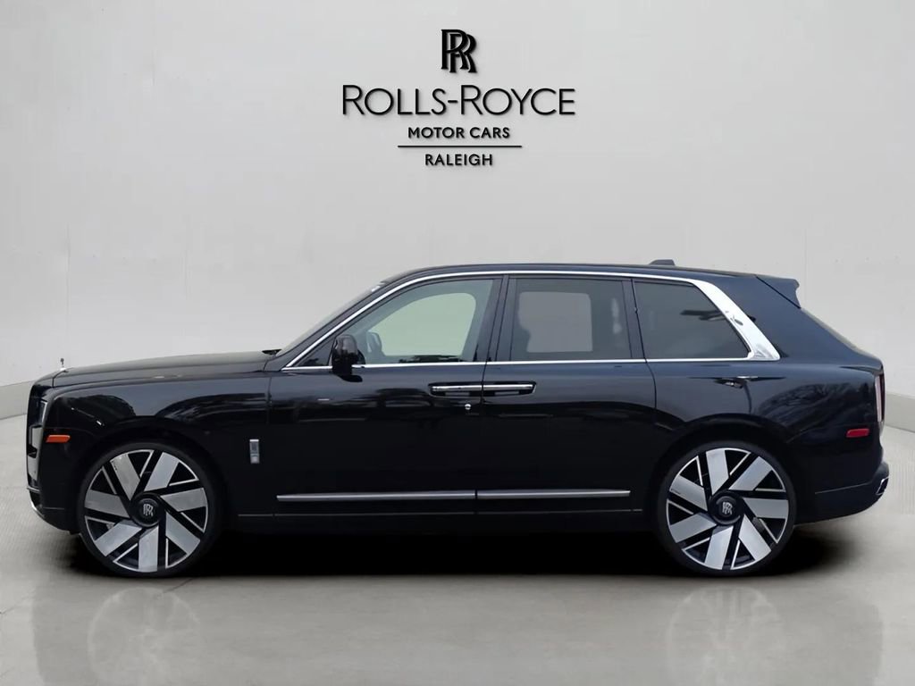 Used 2021 Rolls-Royce Cullinan AWD/4WD image 4