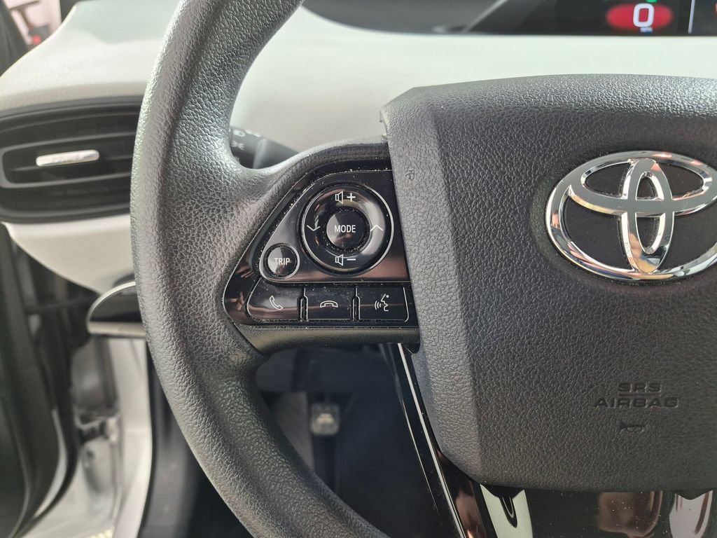 Used 2022 Toyota Prius LE FWD image 14