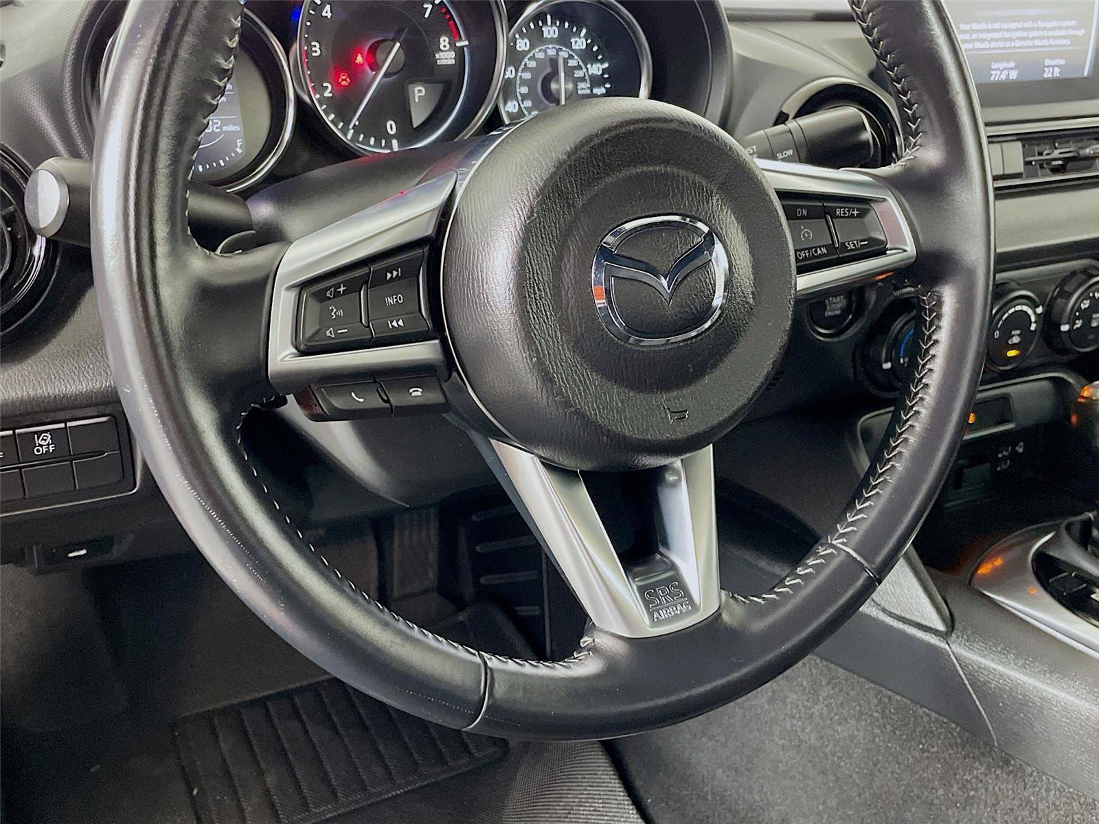 Used 2021 MAZDA MX-5 Miata Sport RWD image 15