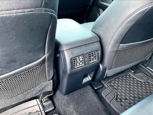 Used 2023 Toyota 4Runner TRD Off-Road Premium w/ Moonroof Package AWD/4WD image 25