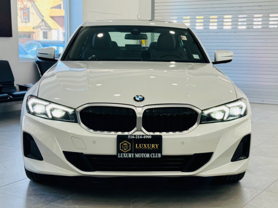 Used 2024 BMW 330i xDrive 330i xDrive Sedan image 2