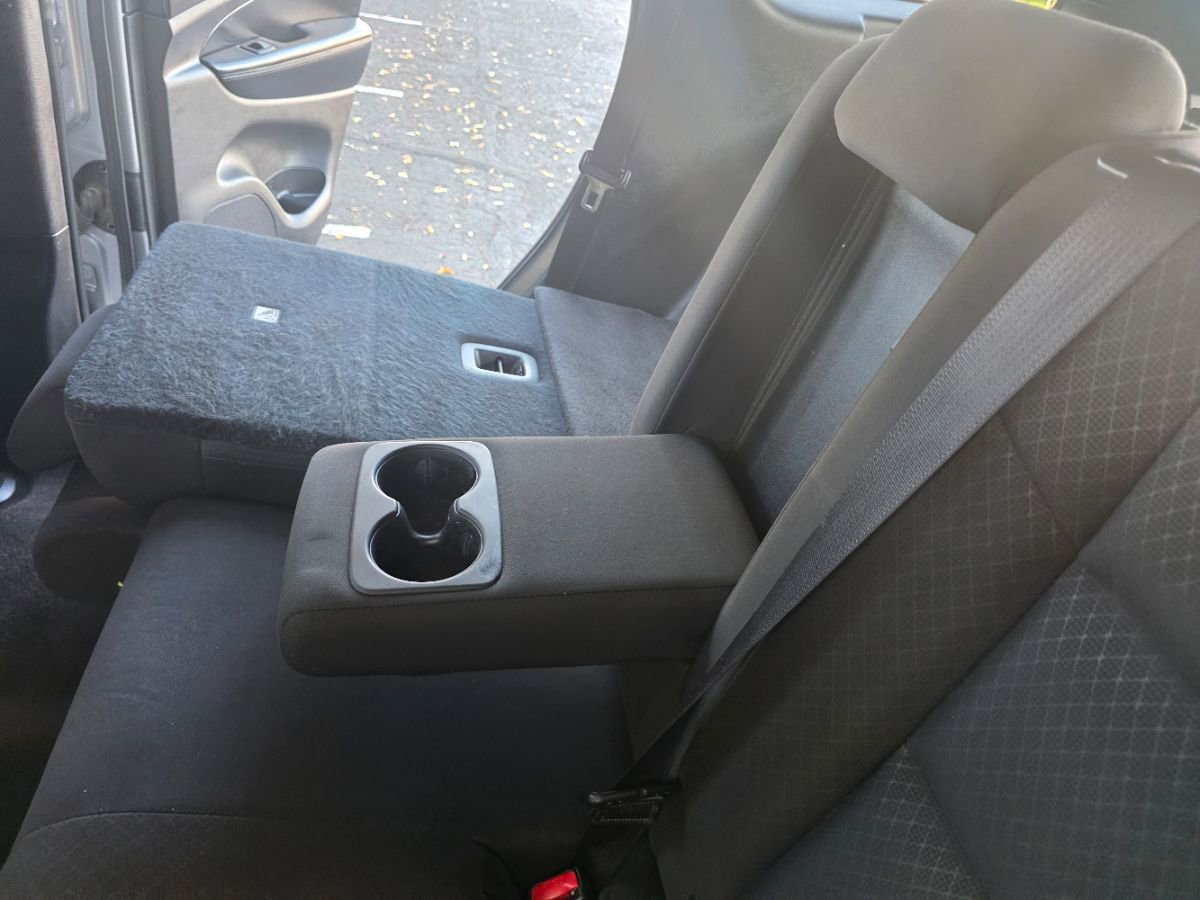 Used 2018 Jeep Grand Cherokee Laredo image 38