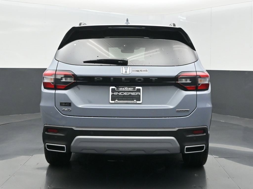 New 2025 Honda Pilot Touring image 19