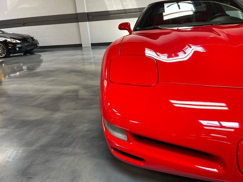 Used 2001 Chevrolet Corvette Convertible RWD image 6