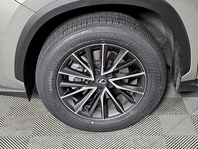 Used 2024 Lexus NX 250 FWD image 9