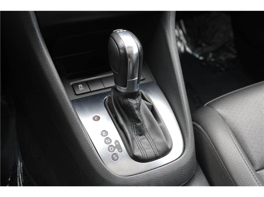 Used 2013 Volkswagen Jetta TDI image 24