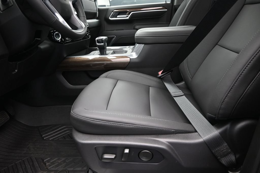 New 2026 Chevrolet Silverado 1500 RST AWD/4WD image 13