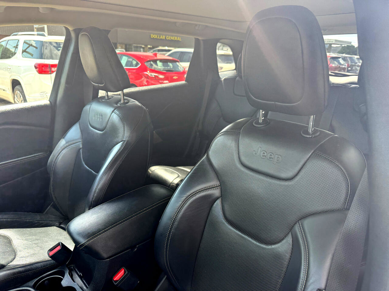 Used 2017 Jeep Cherokee High Altitude w/ Luxury Group image 26