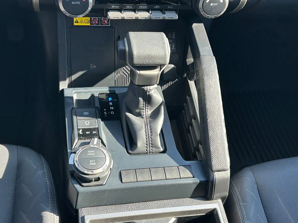 Certified 2025 Toyota Tacoma SR5 image 21