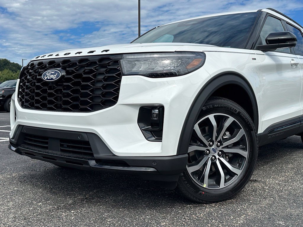 New 2027 Ford Explorer ST-Line AWD/4WD image 31