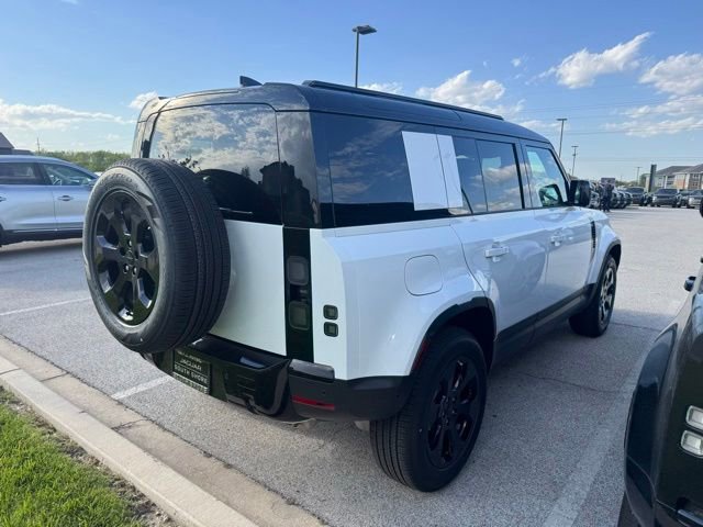 New 2026 Land Rover Defender 110 S AWD/4WD image 4