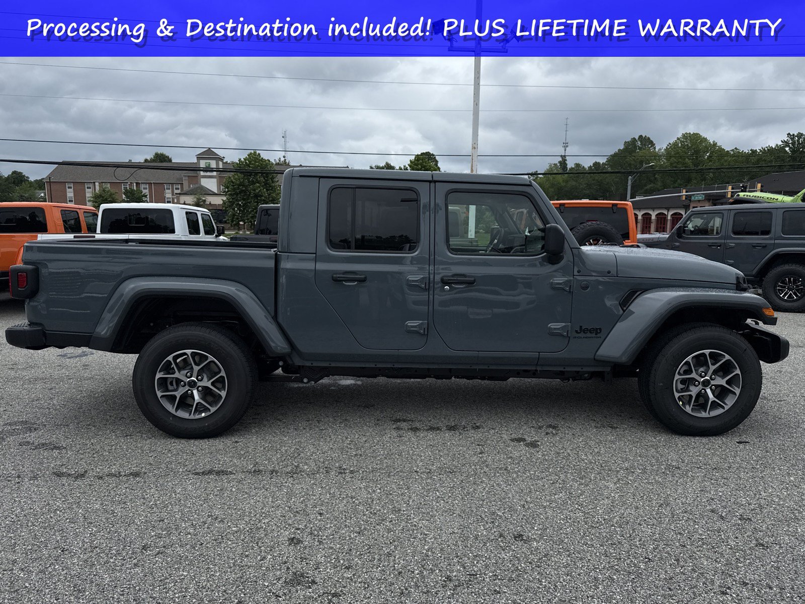 New 2025 Jeep Gladiator Sport AWD/4WD image 2