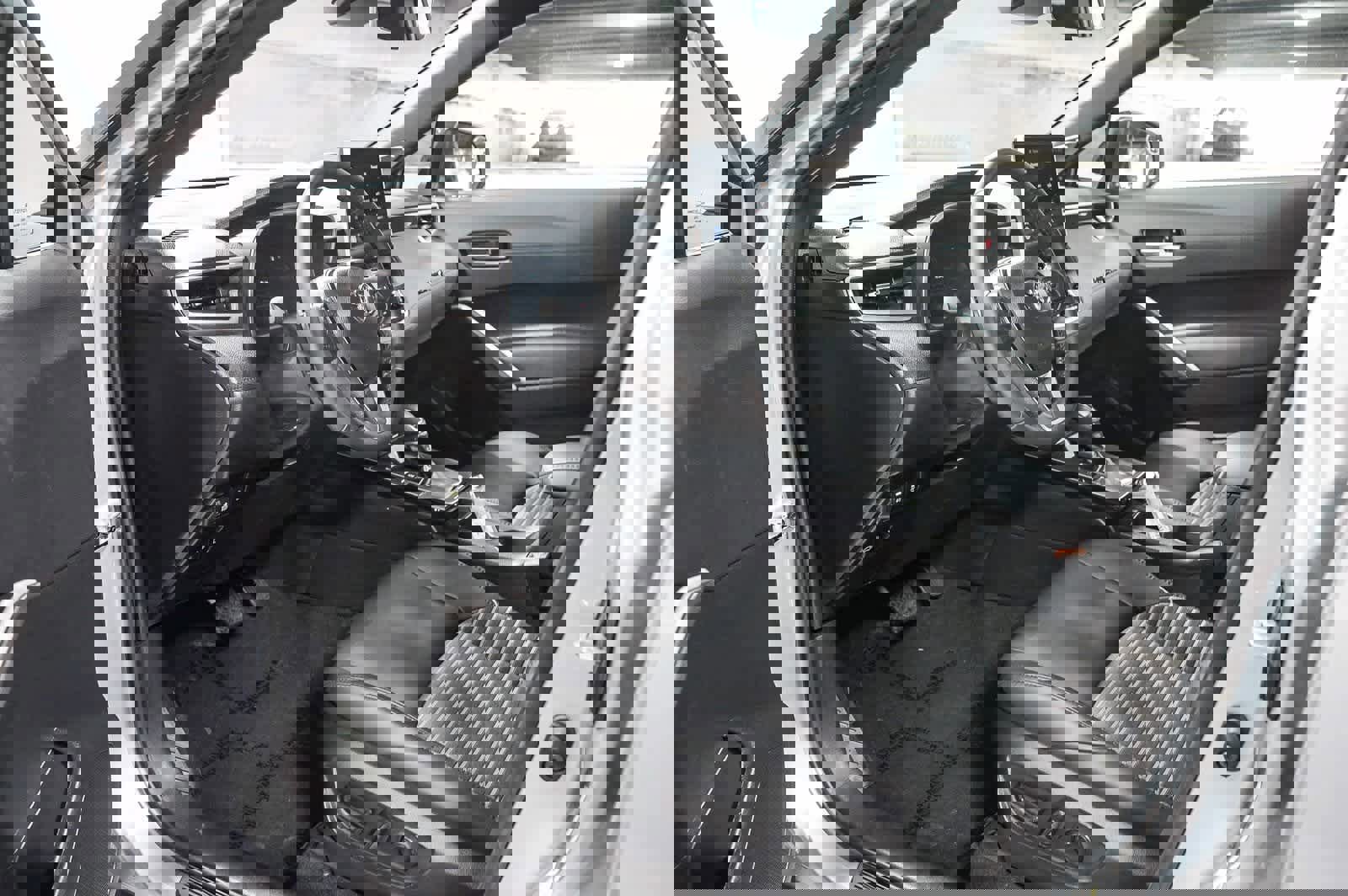 Certified 2026 Toyota Corolla Cross XSE w/ Convenience Package image 18