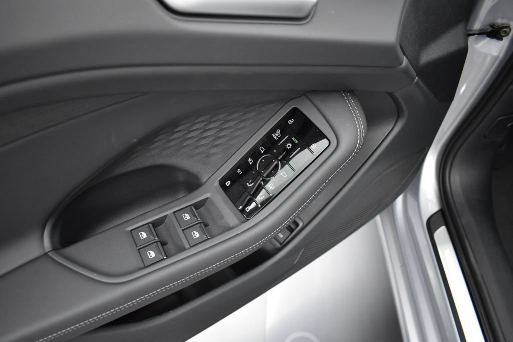 New 2026 Audi A6 Premium Plus AWD/4WD image 6