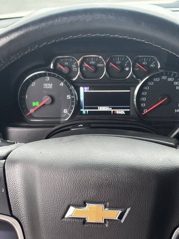 Used 2018 Chevrolet Tahoe LT RWD image 14