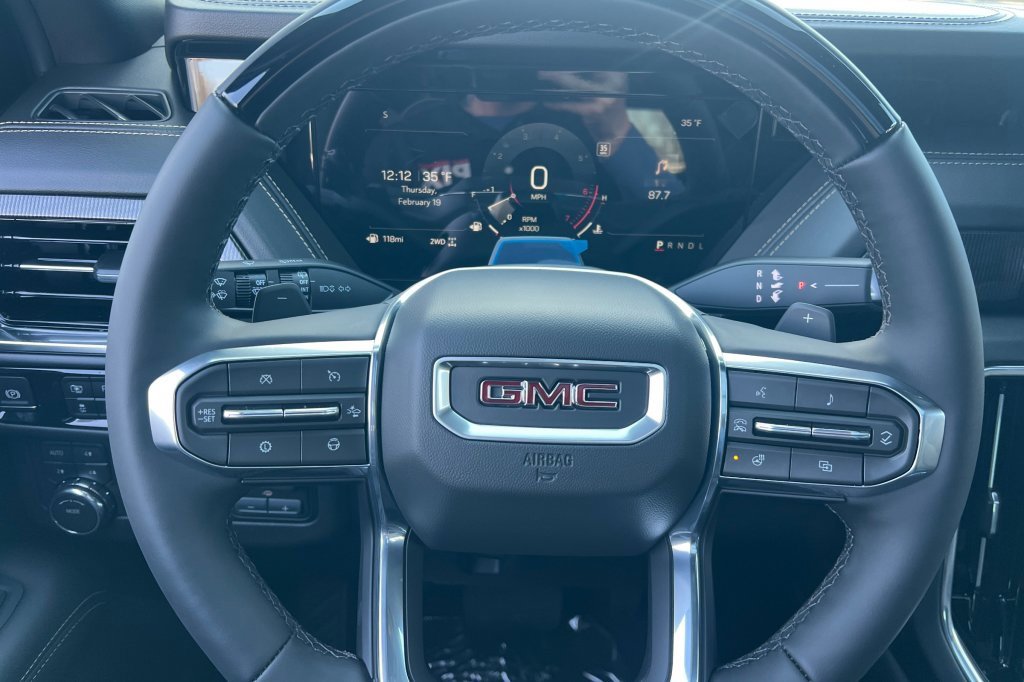 New 2026 GMC Yukon XL Elevation w/ Elevation Premium Package image 23