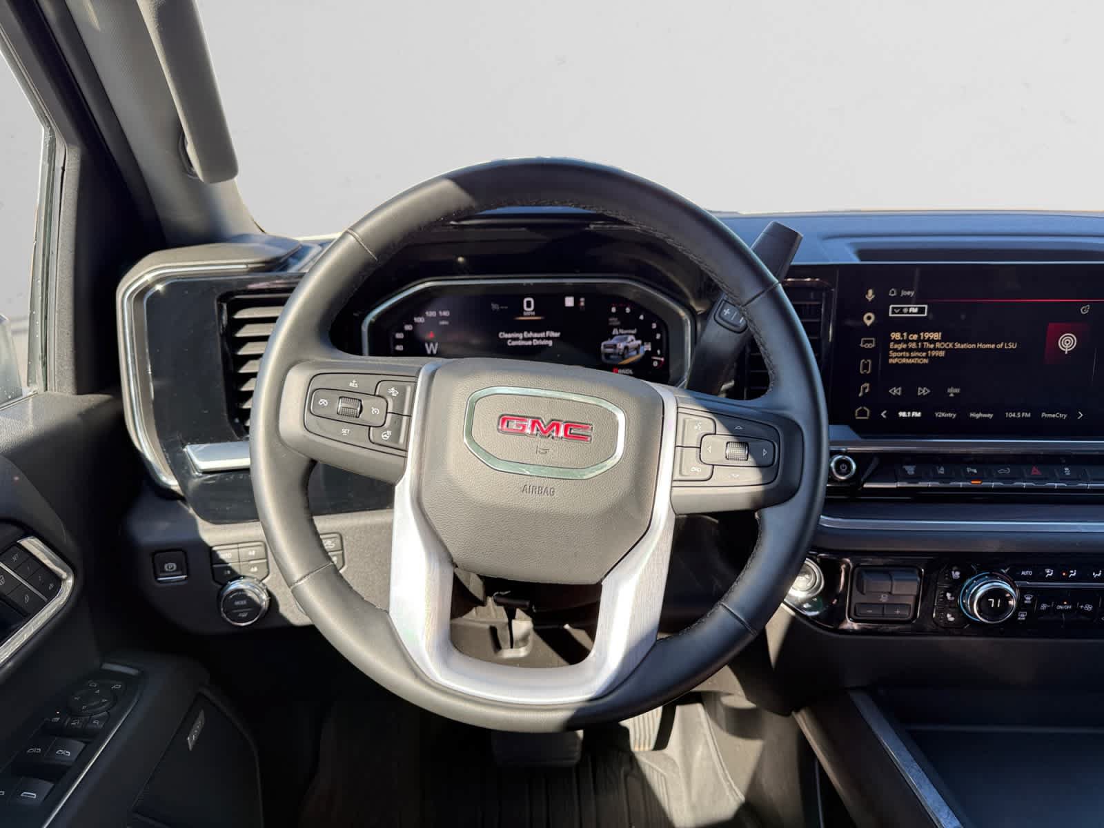 Used 2026 GMC Sierra 2500 SLT w/ SLT Premium Package AWD/4WD image 12