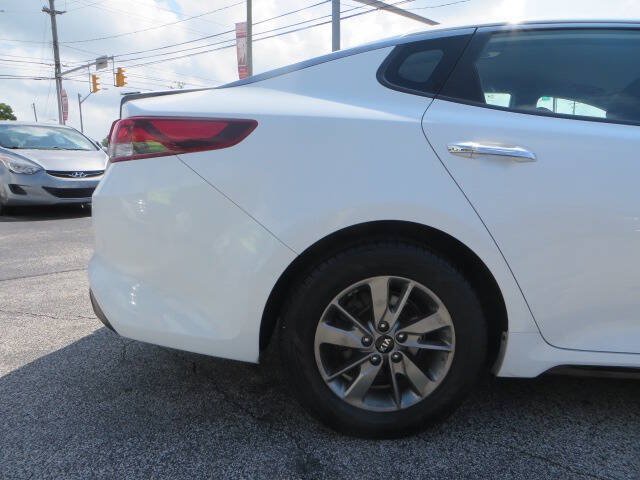 Used 2017 Kia Optima LX w/ Value Package FWD image 22