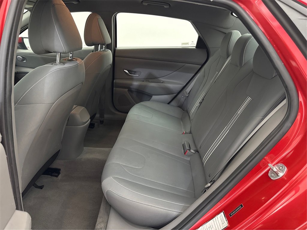 Used 2021 Hyundai Elantra SEL image 24