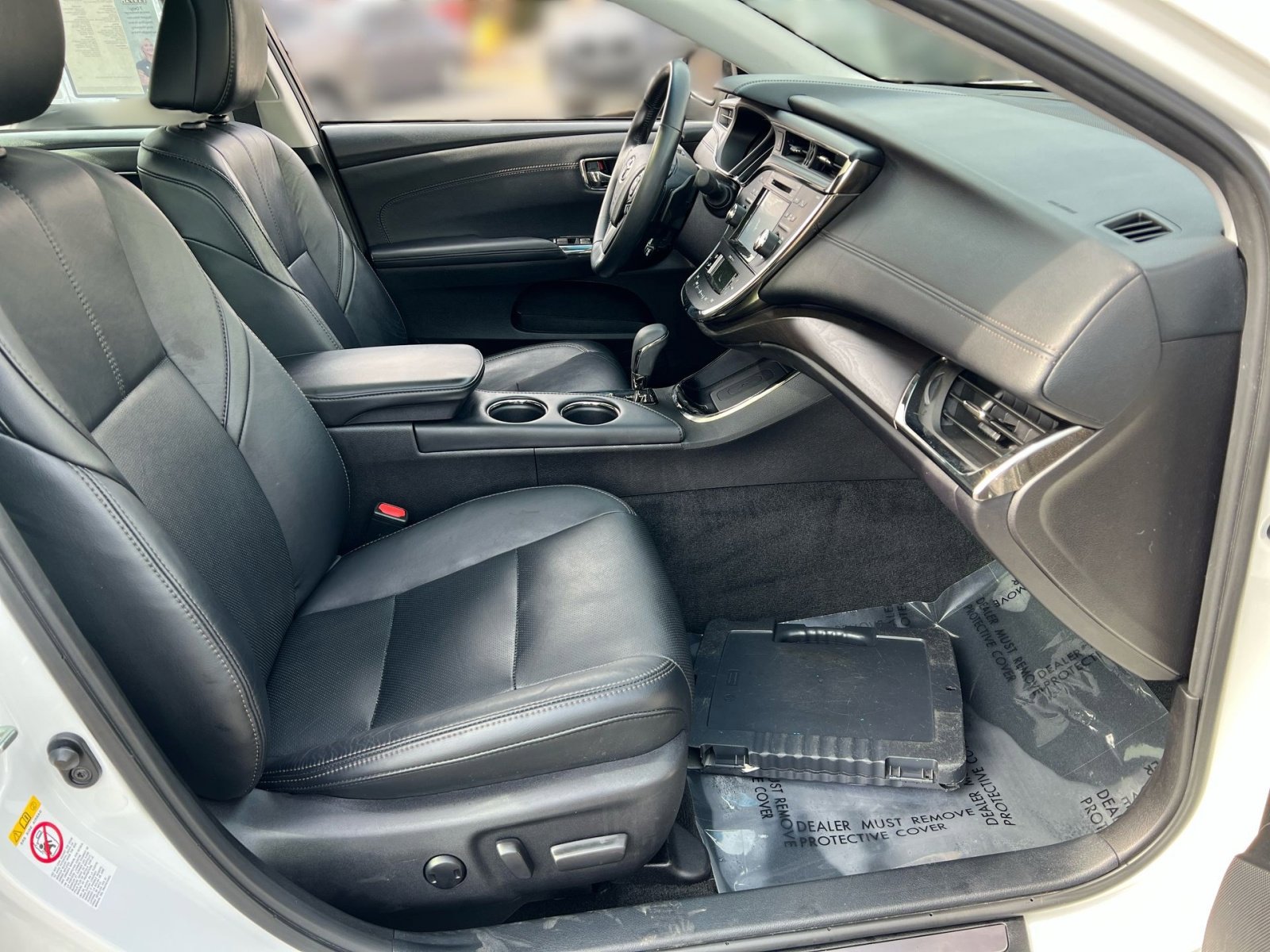 Used 2017 Toyota Avalon Limited w/ Carpet Mat Package image 25