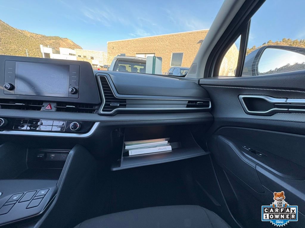 Certified 2025 Kia Sportage LX image 22
