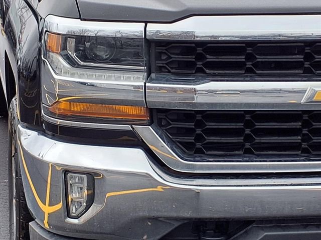 Used 2018 Chevrolet Silverado 1500 LT w/ LT Eassist Package image 24