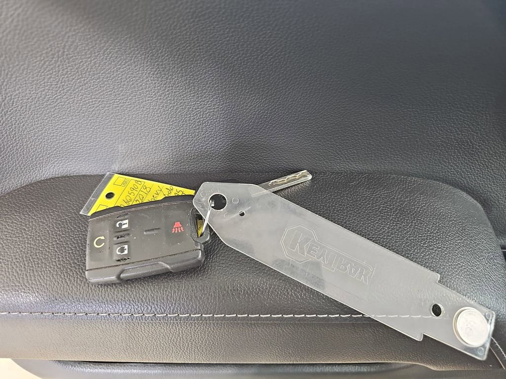 Used 2018 Chevrolet Silverado 1500 LT w/ All Star Edition image 39