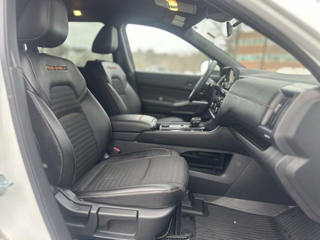Used 2025 Nissan Pathfinder Rock Creek image 26