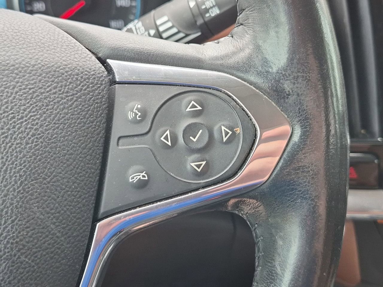 Used 2019 Chevrolet Traverse High Country AWD/4WD image 12