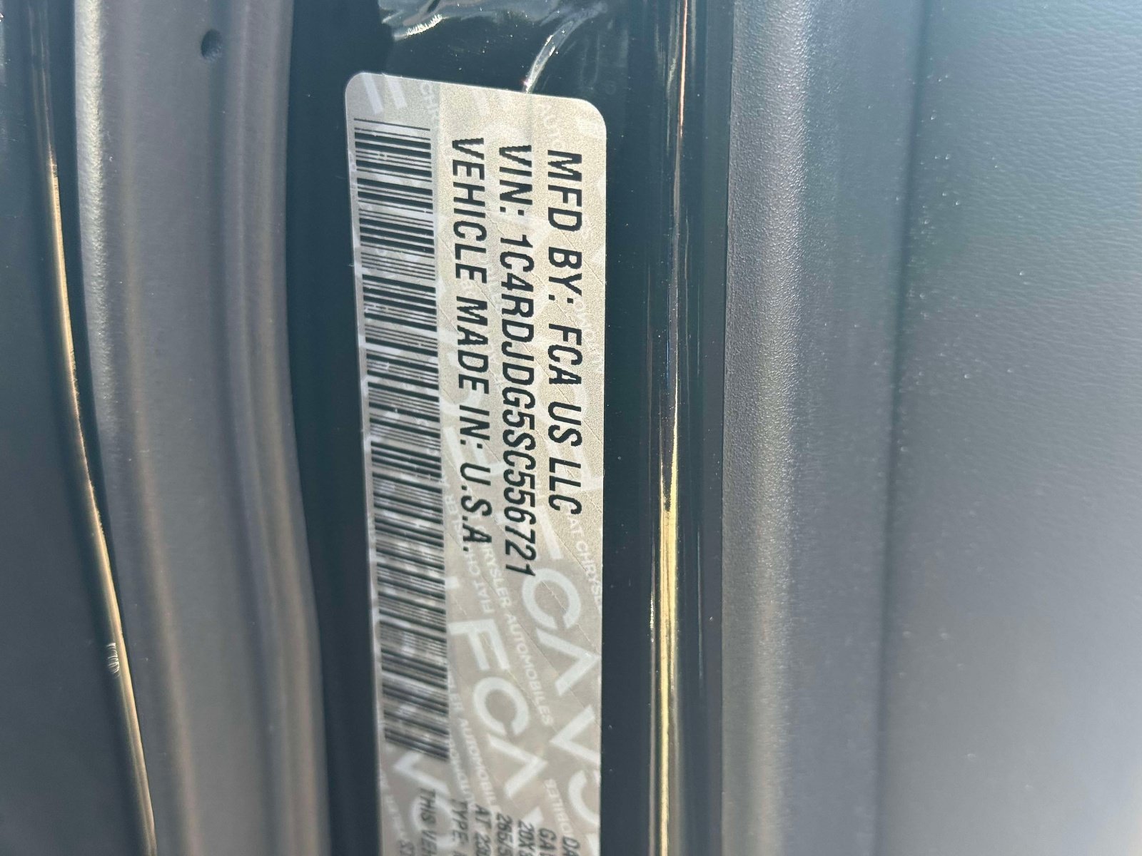 Used 2025 Dodge Durango GT AWD/4WD image 32