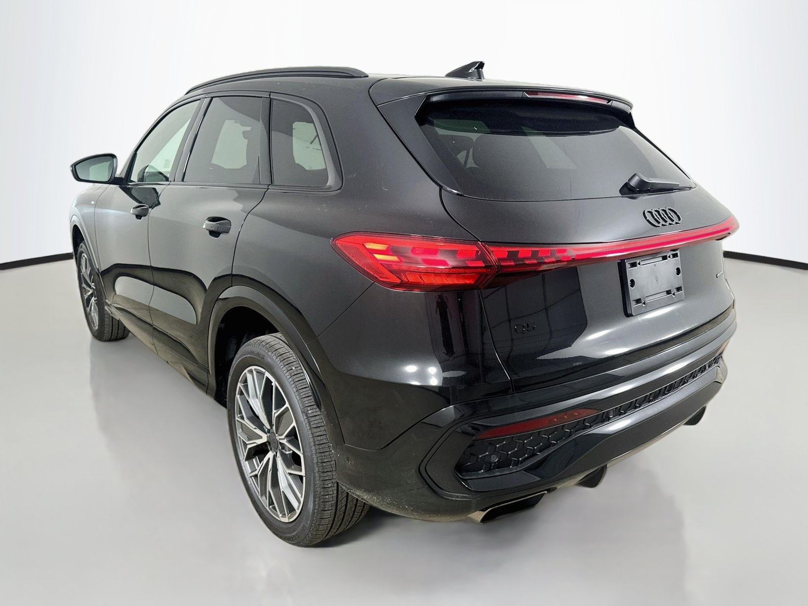 New 2026 Audi Q5 Premium Plus AWD/4WD image 7