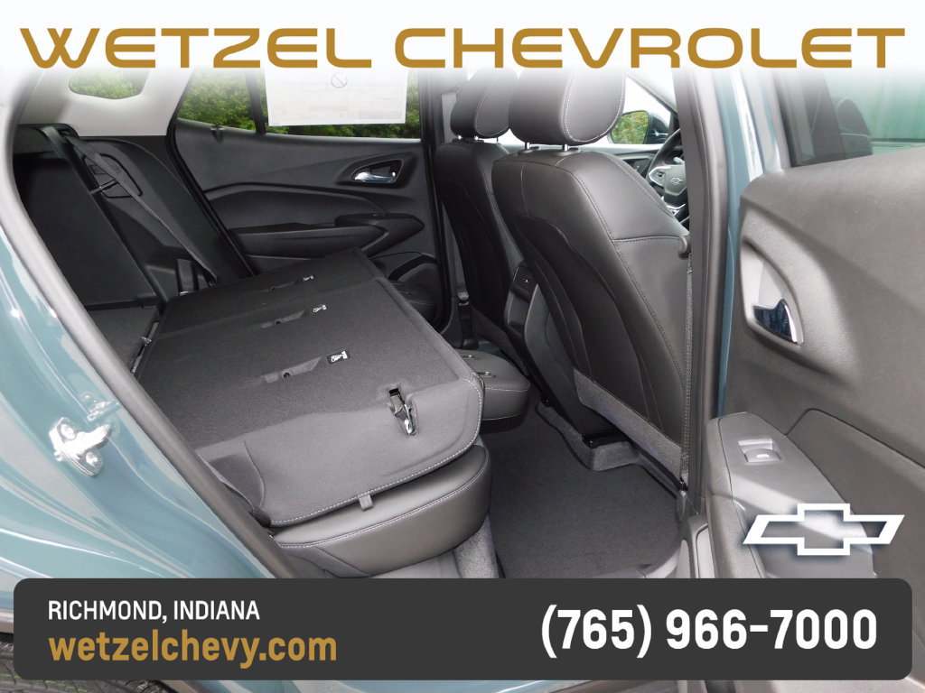 New 2026 Chevrolet Trax LT w/ Midnight Edition FWD image 23