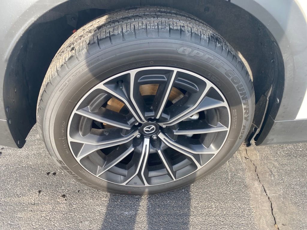 Certified 2025 MAZDA CX-70 Plug-In Hybrid w/ Premium Plus image 30