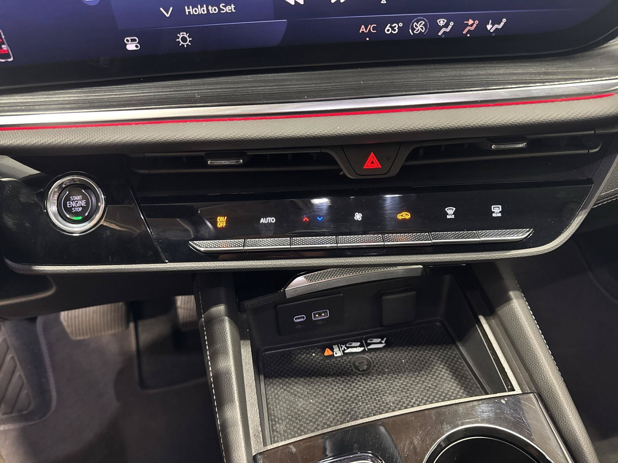 Certified 2024 Buick Envision Preferred AWD/4WD image 14