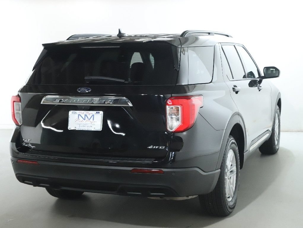 Used 2022 Ford Explorer XLT AWD/4WD image 46
