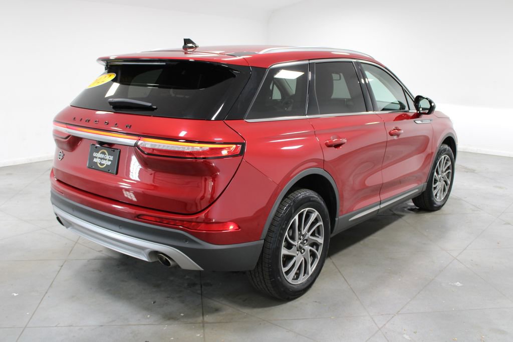 Used 2022 Lincoln Corsair AWD w/ Equipment Group 101A image 9