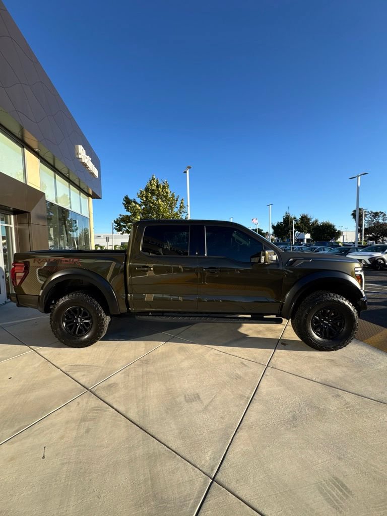 Used 2025 Ford F150 Raptor AWD/4WD image 5